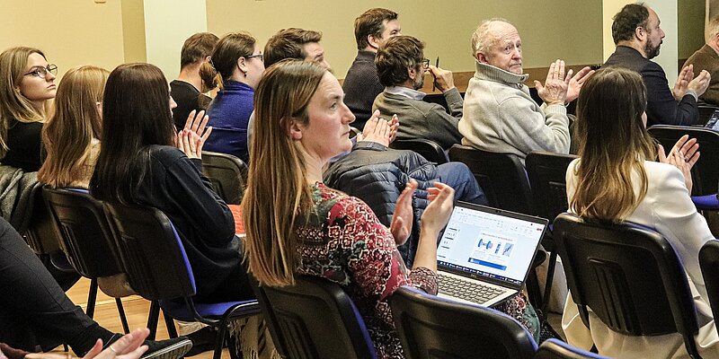 Starptautiskā konference par kvantu fotoniku aizsāk jaunu ēru Latvijas Kvantu tehnoloģiju iniciatīvā